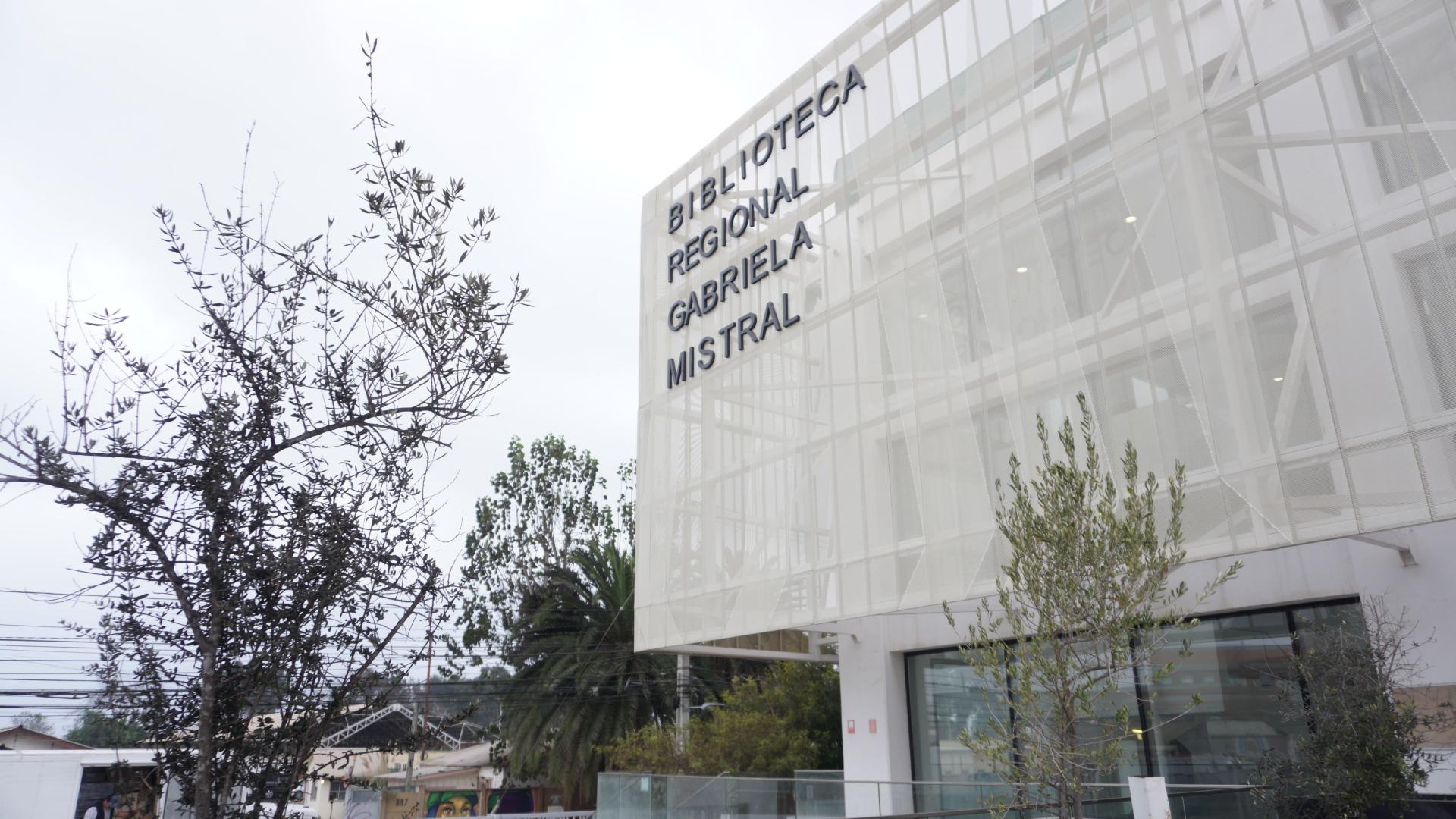 Obras de conservación en Biblioteca Regional Gabriela Mistral alcanzan un 90% de avance