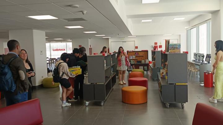Biblioteca Regional Gabriela Mistral reabrió sus puertas con grandes  sorpresas