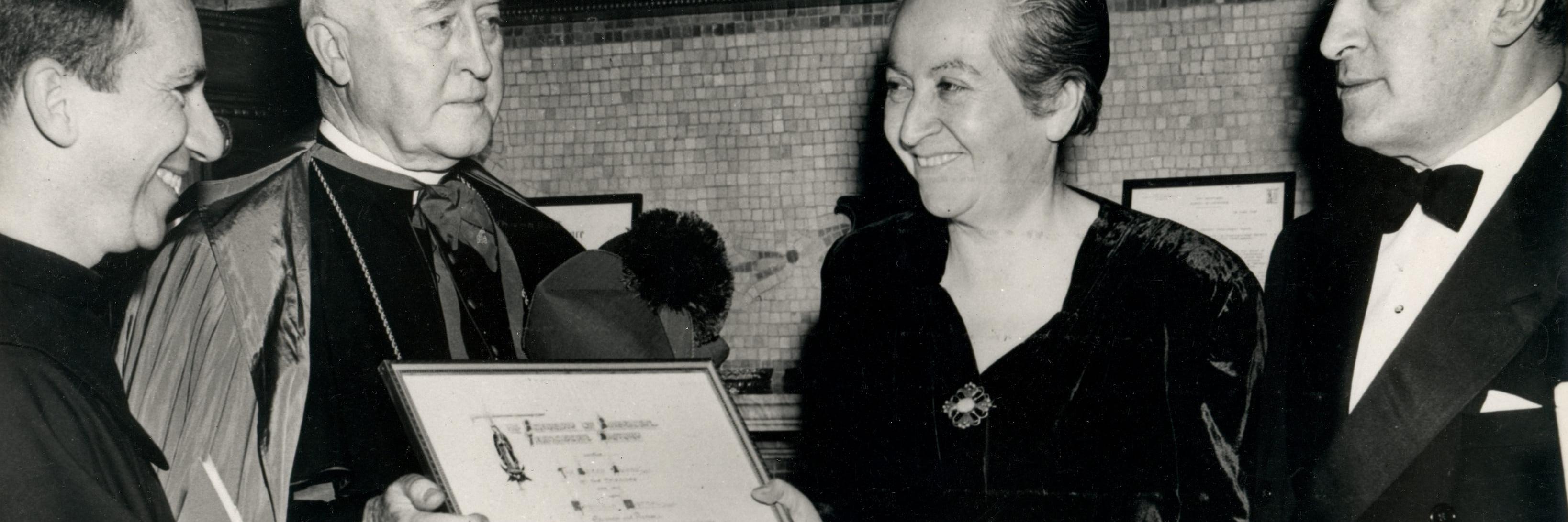 Invitan a conmemorar los 80 años del Nobel de Gabriela Mistral en La Serena