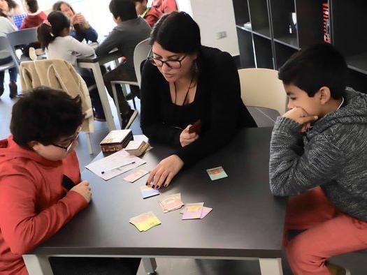 Ven a la ludoteca de la Biblioteca Regional Gabriela Mistral y disfruta con entretenidos juegos de mesa.