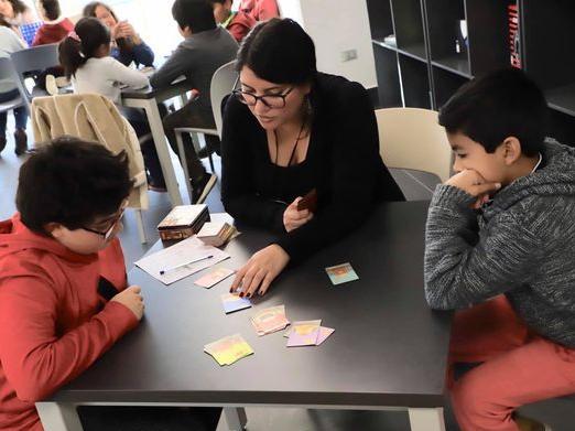 Ven a la ludoteca de la Biblioteca Regional Gabriela Mistral y disfruta con entretenidos juegos de mesa.