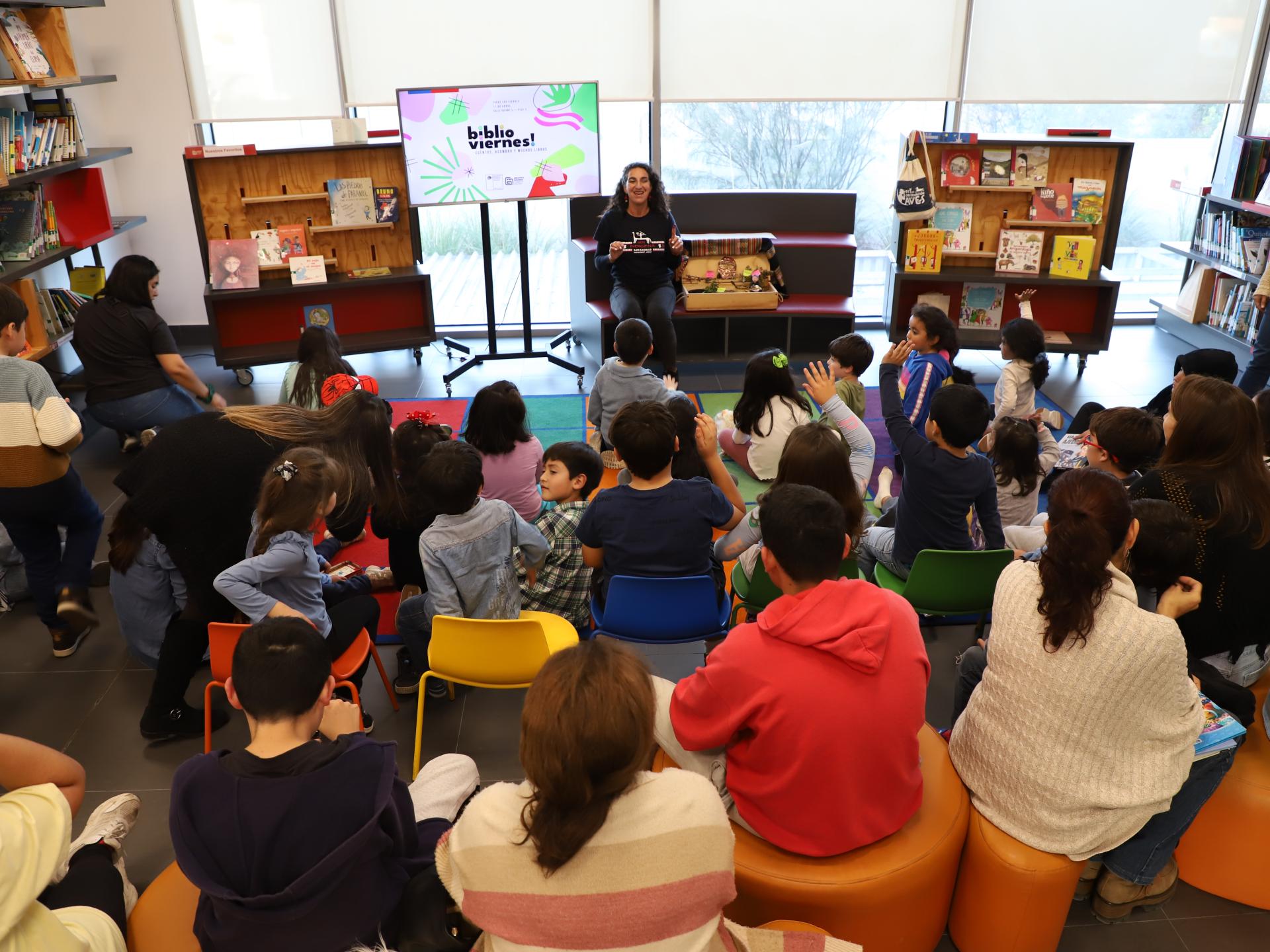 Súmate a una nueva tarde de cuentos, juegos y mucho más en nuestra sala infantil.