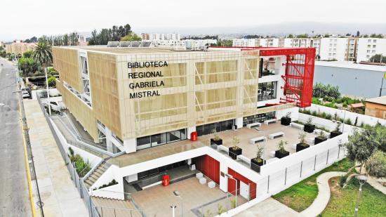 Biblioteca Regional Gabriela Mistral abre convocatoria pública para concesión del espacio cafetería